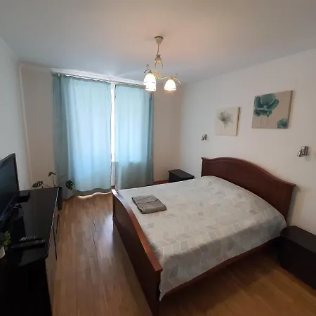 Forrest For 8 Person Apartment Lutsk Exterior photo